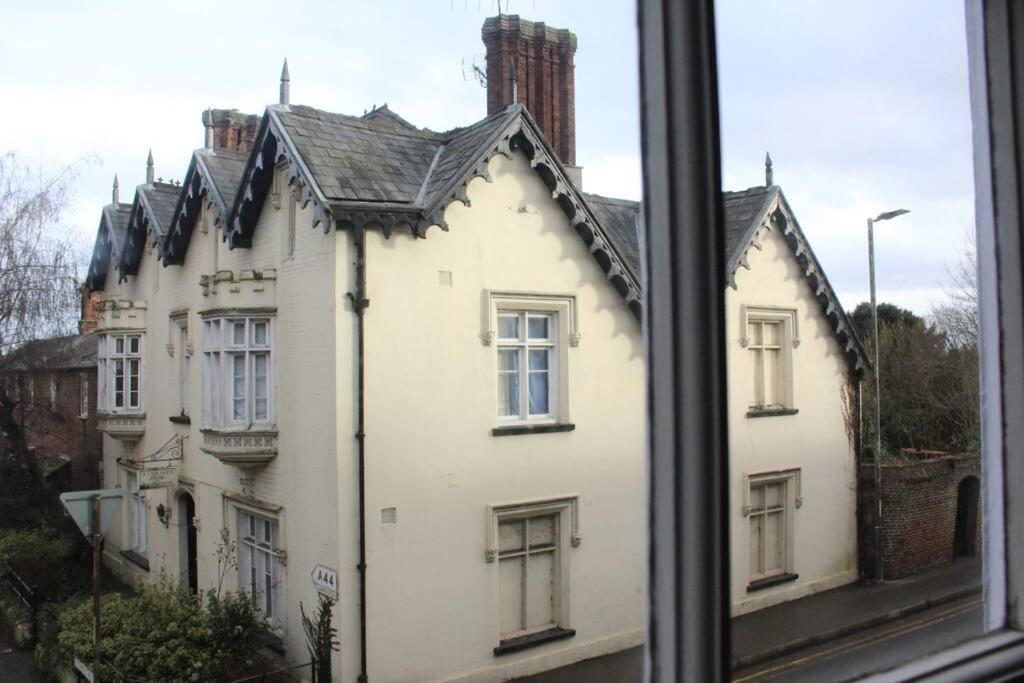 Medieval Roots And Harry Potter Townhouse - Hiking Near Ludlow Leominster Exteriér fotografie